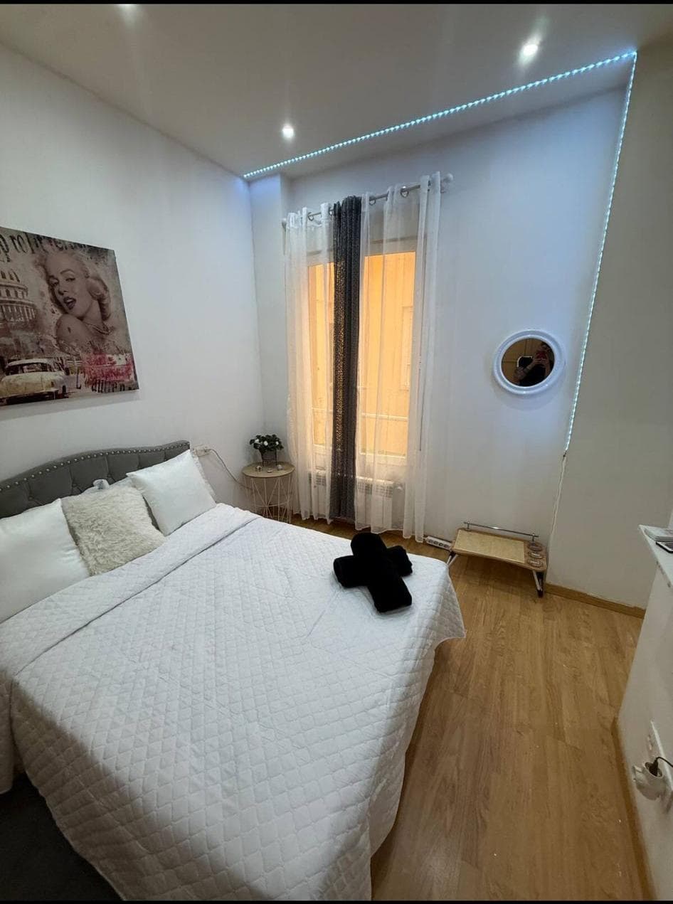 Luxury Room 1